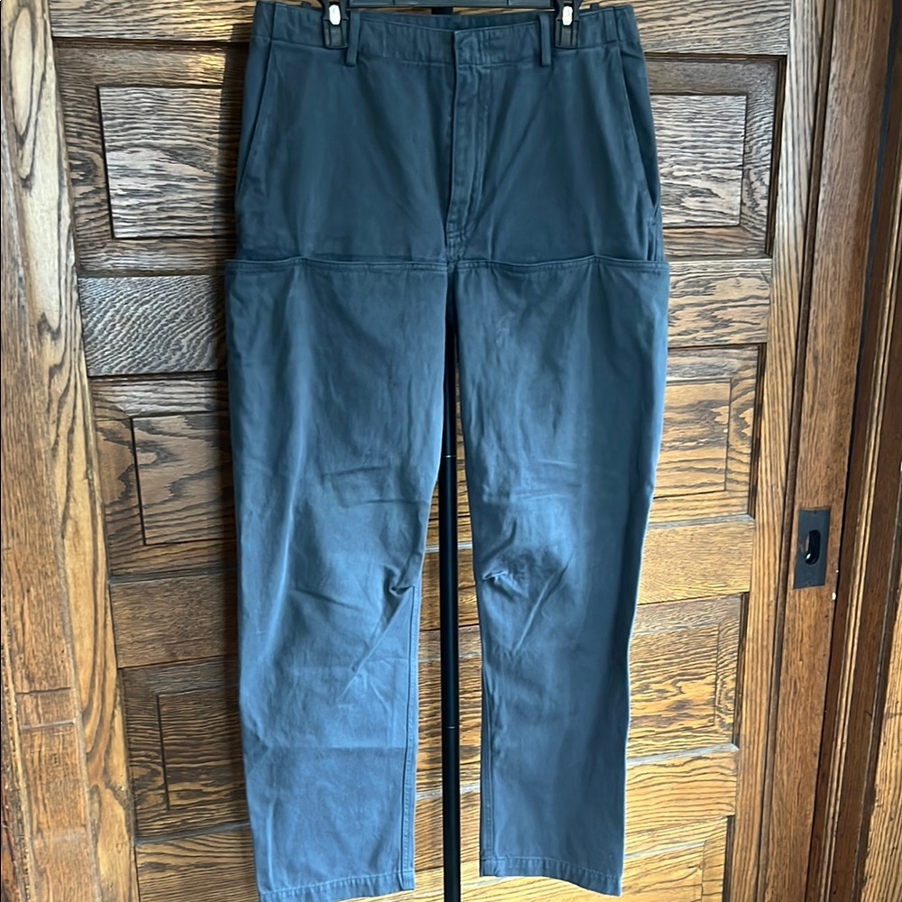 YEEZY GAP ENGINEERED BY BALENCIAGA
Men's Cotton Canvas Cargo Pants 32